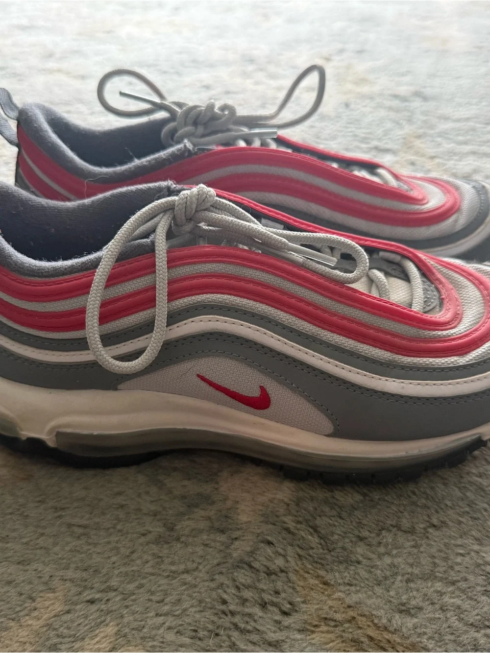 Nike Kids Sneakers in Gray and Red